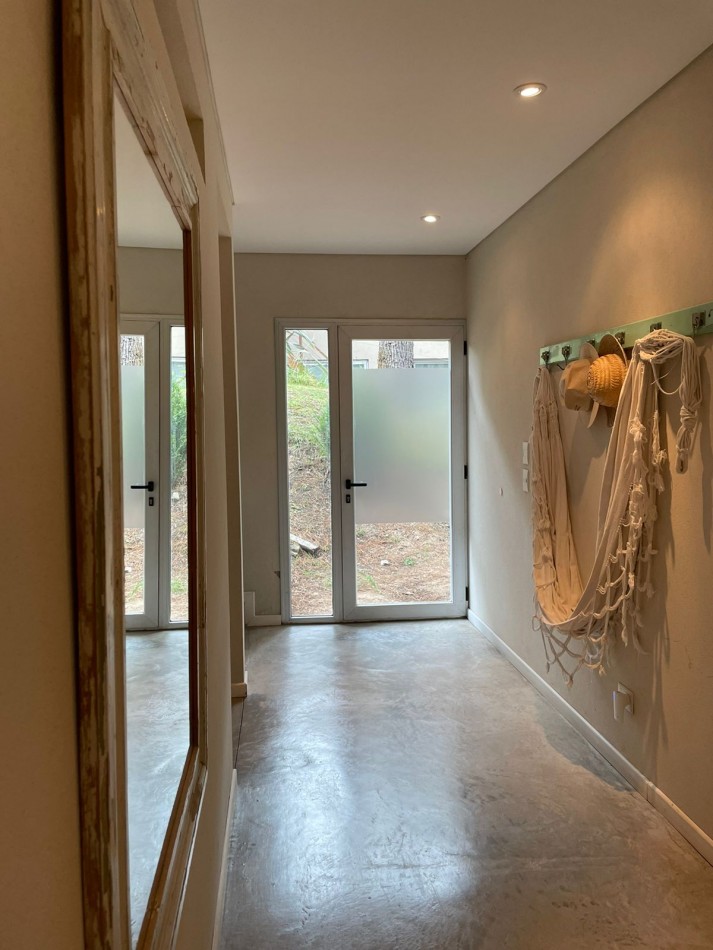 Venta y alquiler casa en Costa Esmeralda deportiva