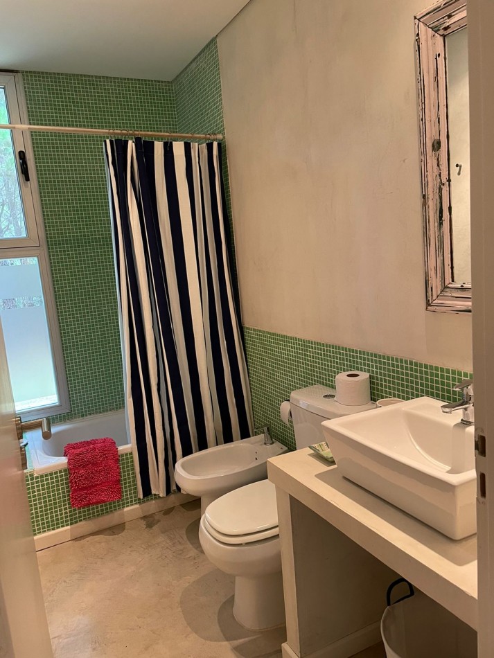 Venta y alquiler casa en Costa Esmeralda deportiva