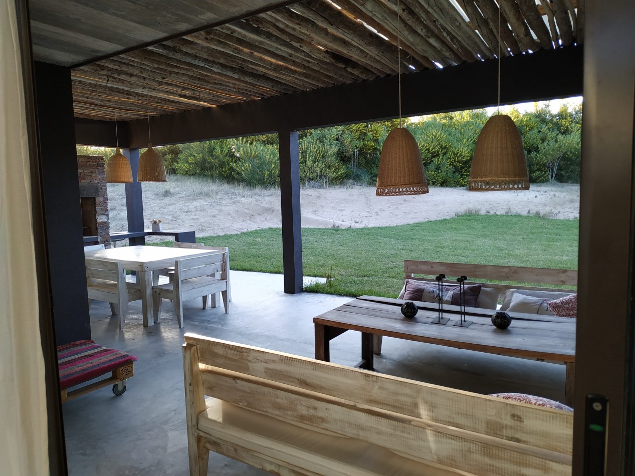 Venta casa Costa Esmeralda Ecuestre fondo libre 2 dorm