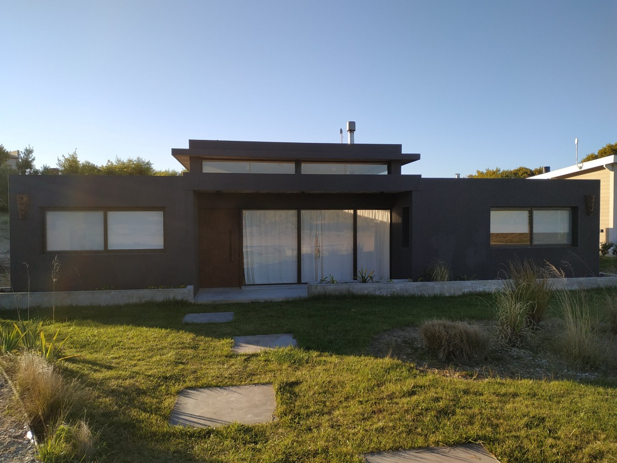 Venta casa Costa Esmeralda Ecuestre fondo libre 2 dorm