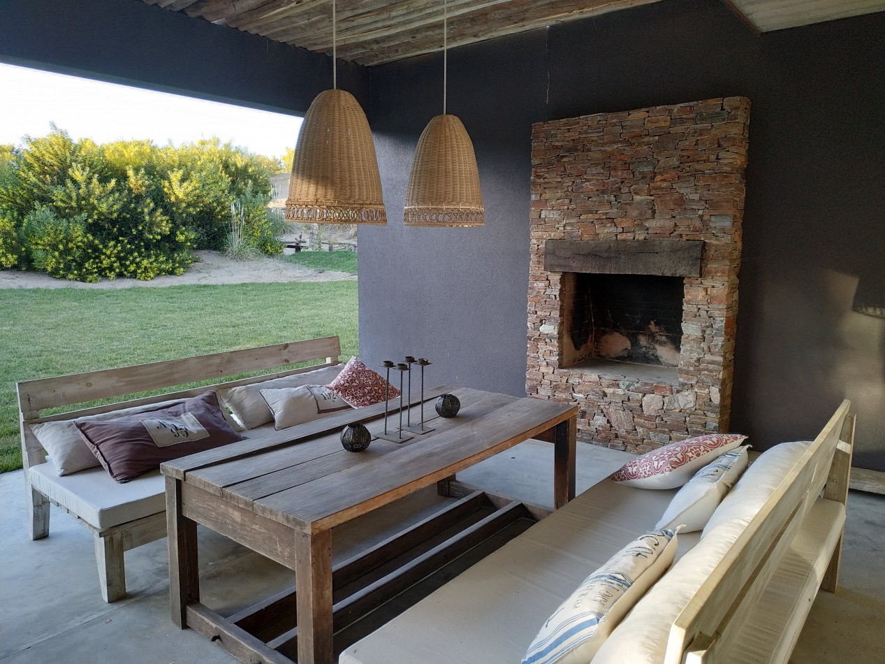 Venta casa Costa Esmeralda Ecuestre fondo libre 2 dorm