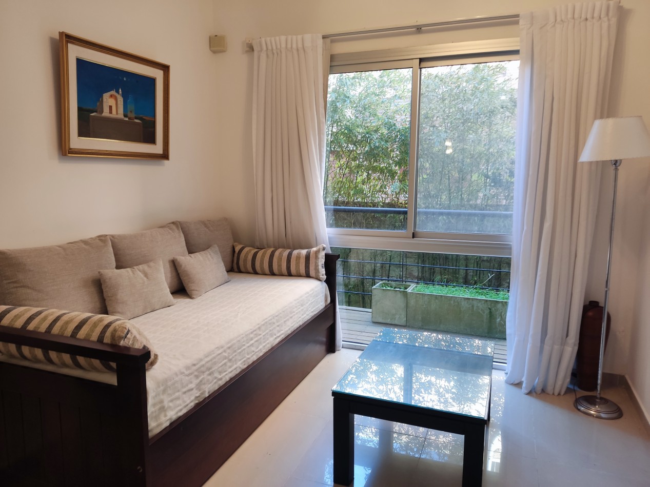 venta departamento 2 amb 1er piso edif. Patagonia 2 centro Pinamar