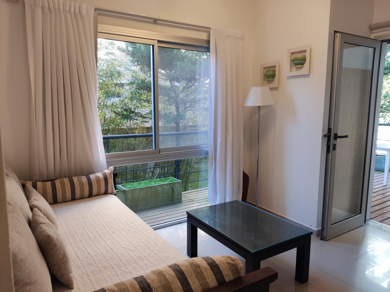 venta departamento 2 amb 1er piso edif. Patagonia 2 centro Pinamar