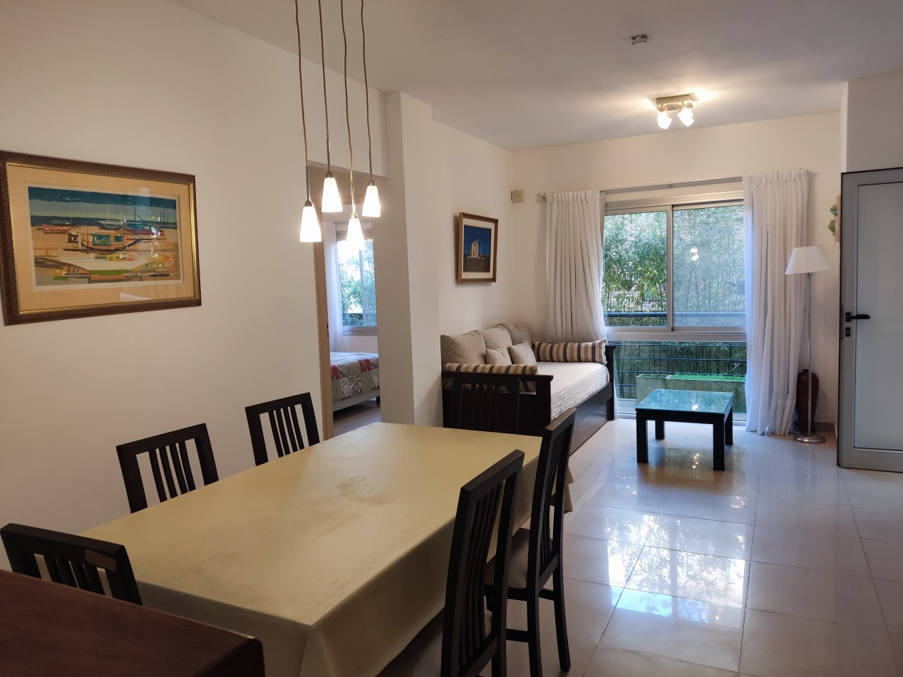 venta departamento 2 amb 1er piso edif. Patagonia 2 centro Pinamar