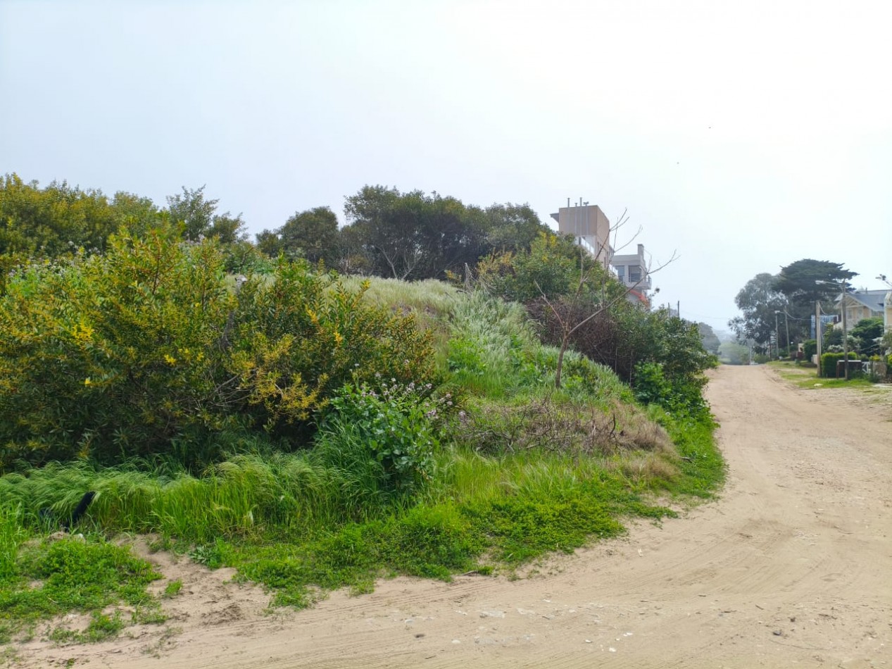 LOTE MULTIFAMILIAR VALERIA DEL MAR frente al mar