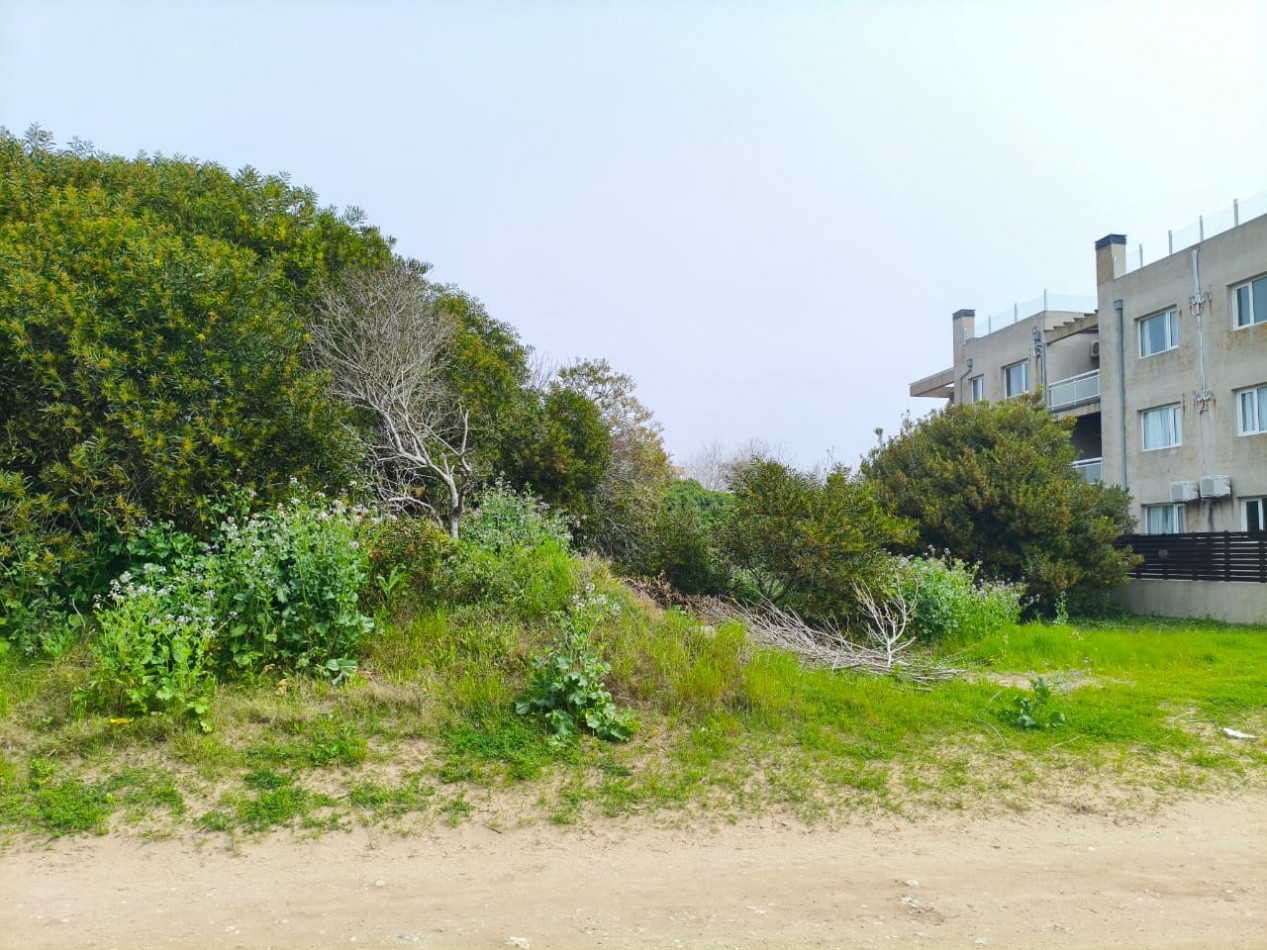 LOTE MULTIFAMILIAR VALERIA DEL MAR frente al mar