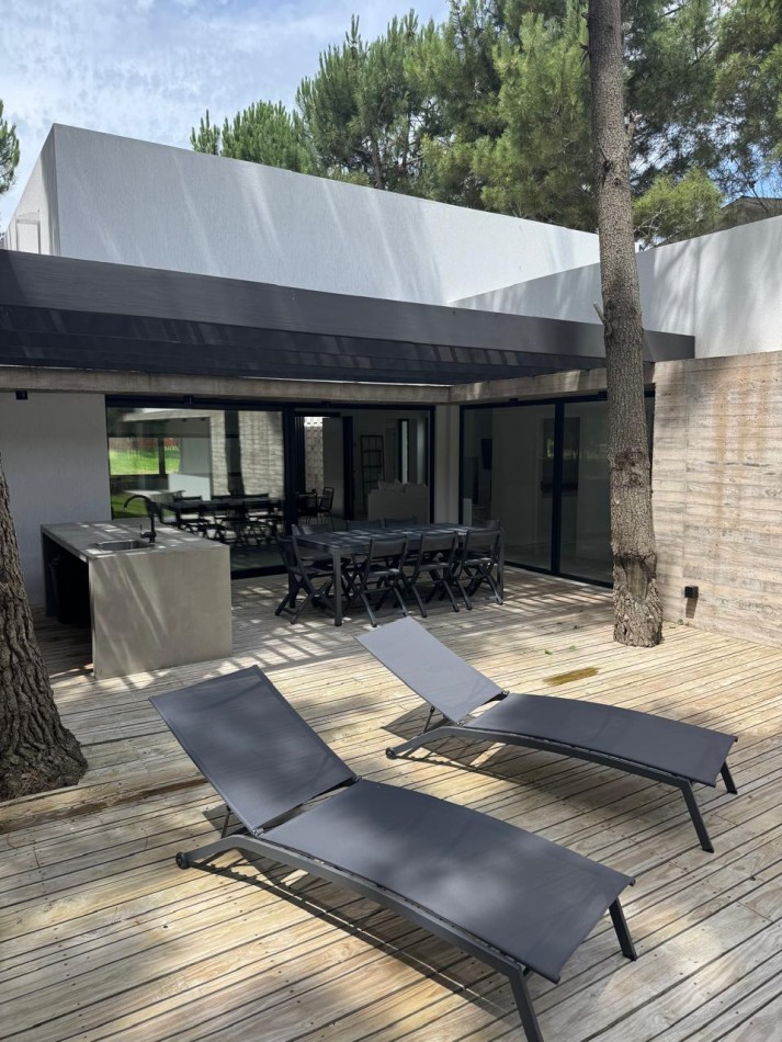 Casa en Alquiler Costa Esmeralda golf 8 pax