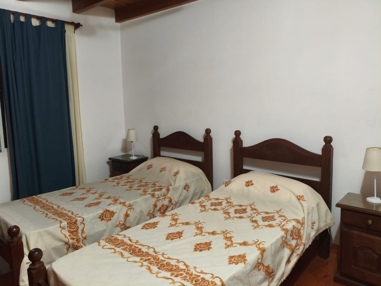 Casa en alquiler en Ostende a 4 cuadras del mar