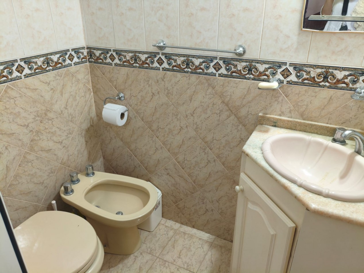 Casa en alquiler en Ostende a 4 cuadras del mar