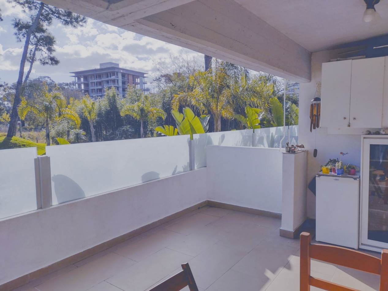 VENTA DEPARTAMENTO PINAMAR CON PISCINA AMARRAS