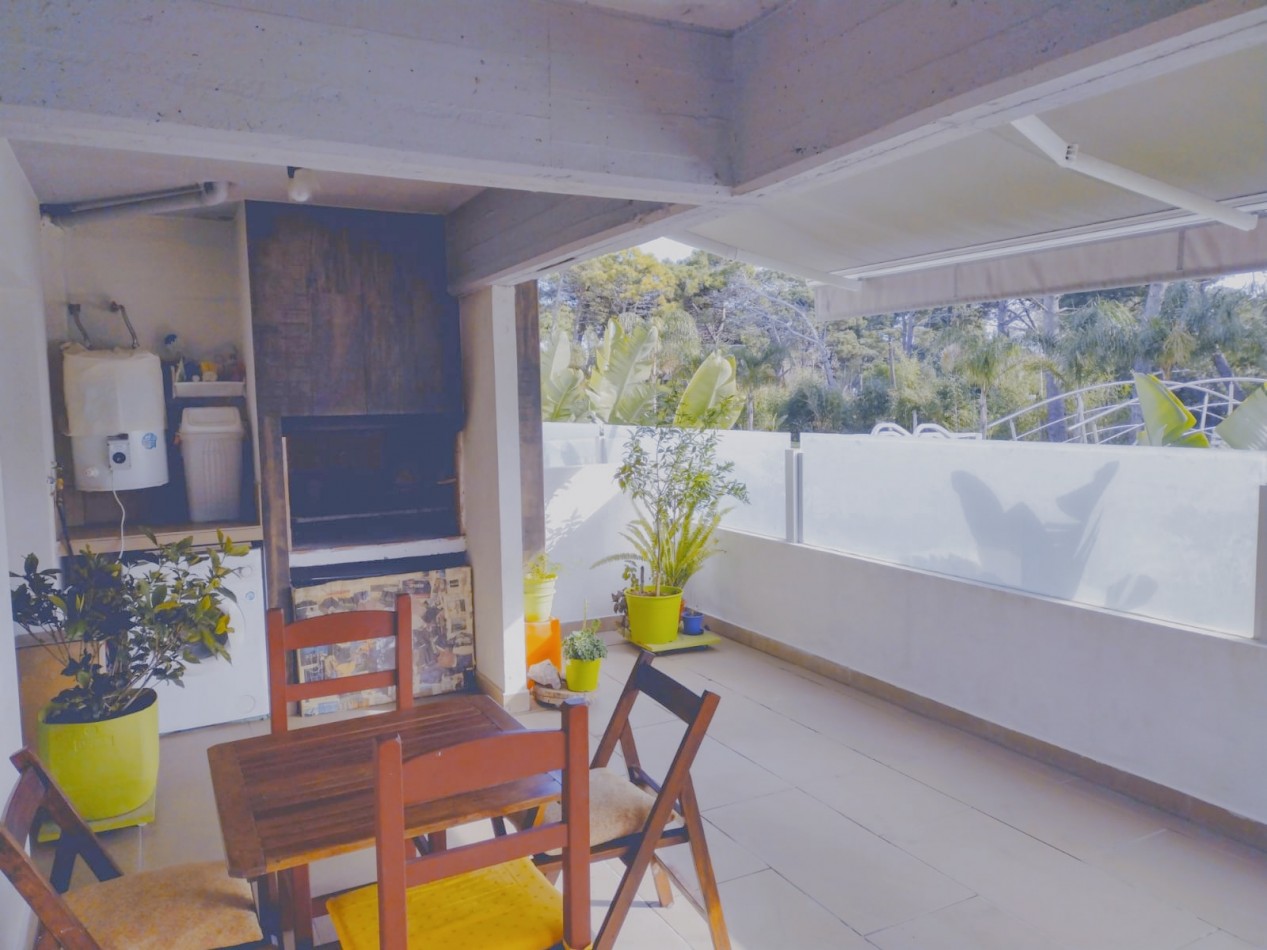 VENTA DEPARTAMENTO PINAMAR CON PISCINA AMARRAS