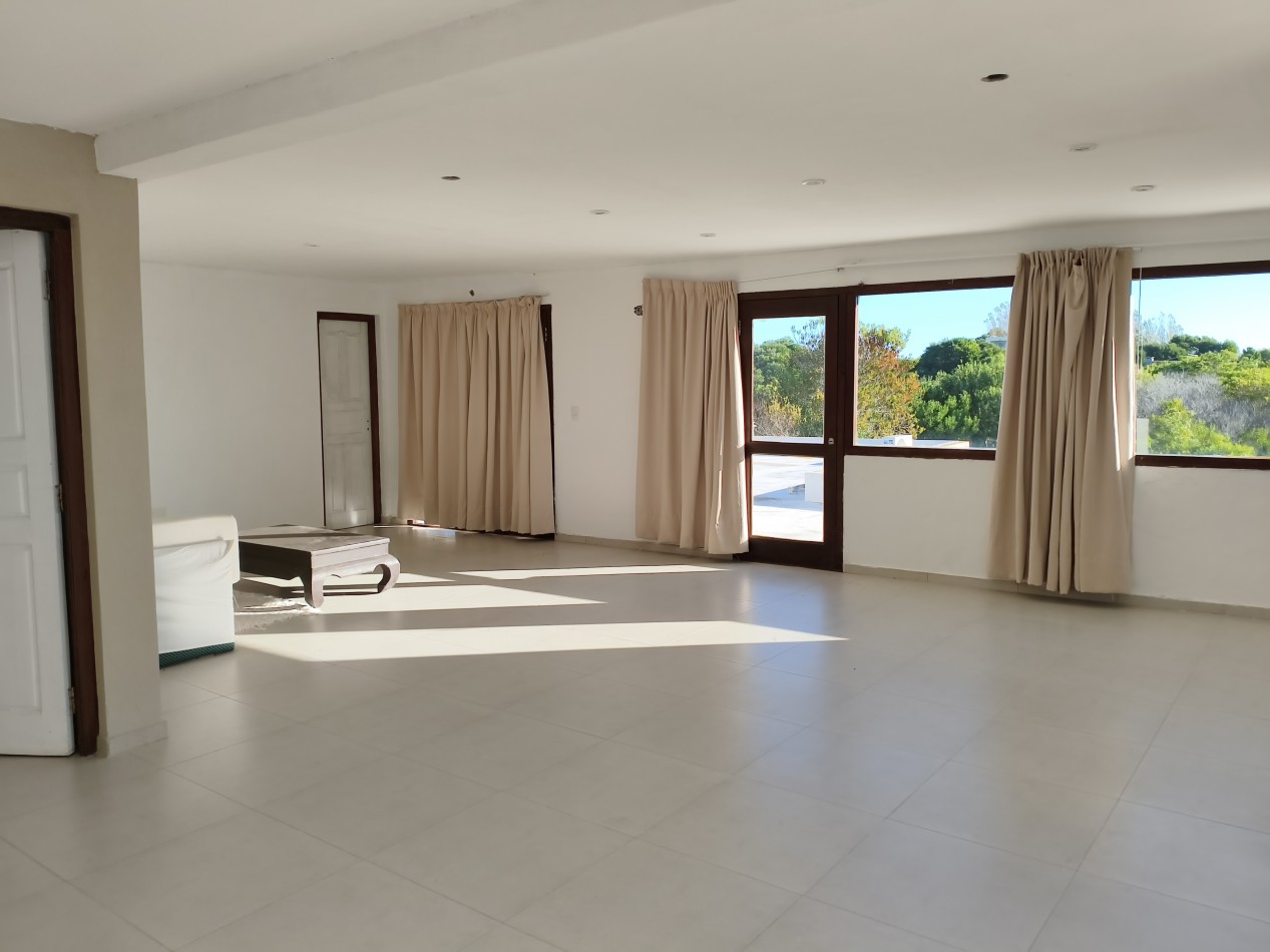 Venta casa Costa Esmeralda Residencial fondo libre piscina oportunidad