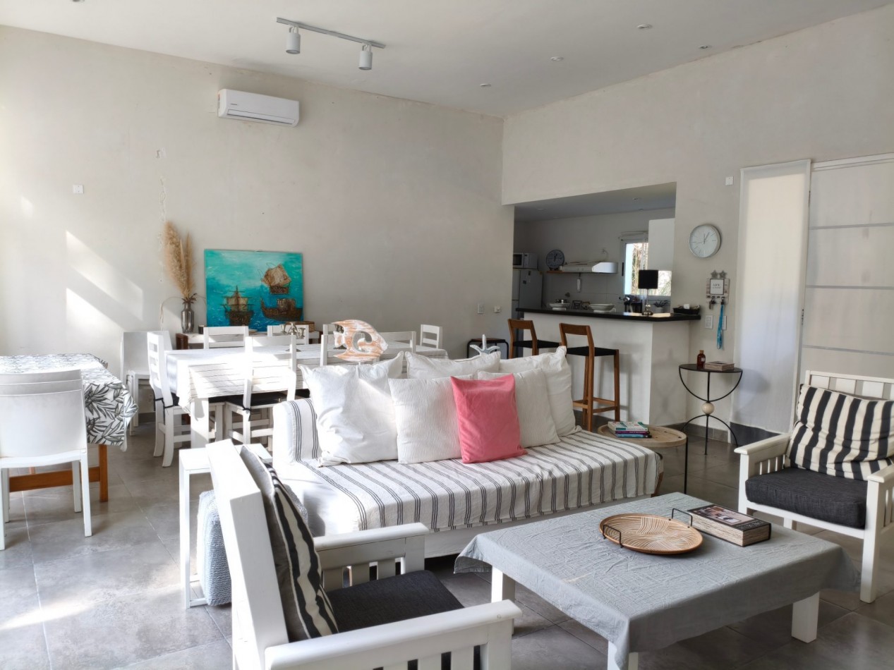 Casa alquiler Costa Esmeralda Residencial 3 dorm. jardin