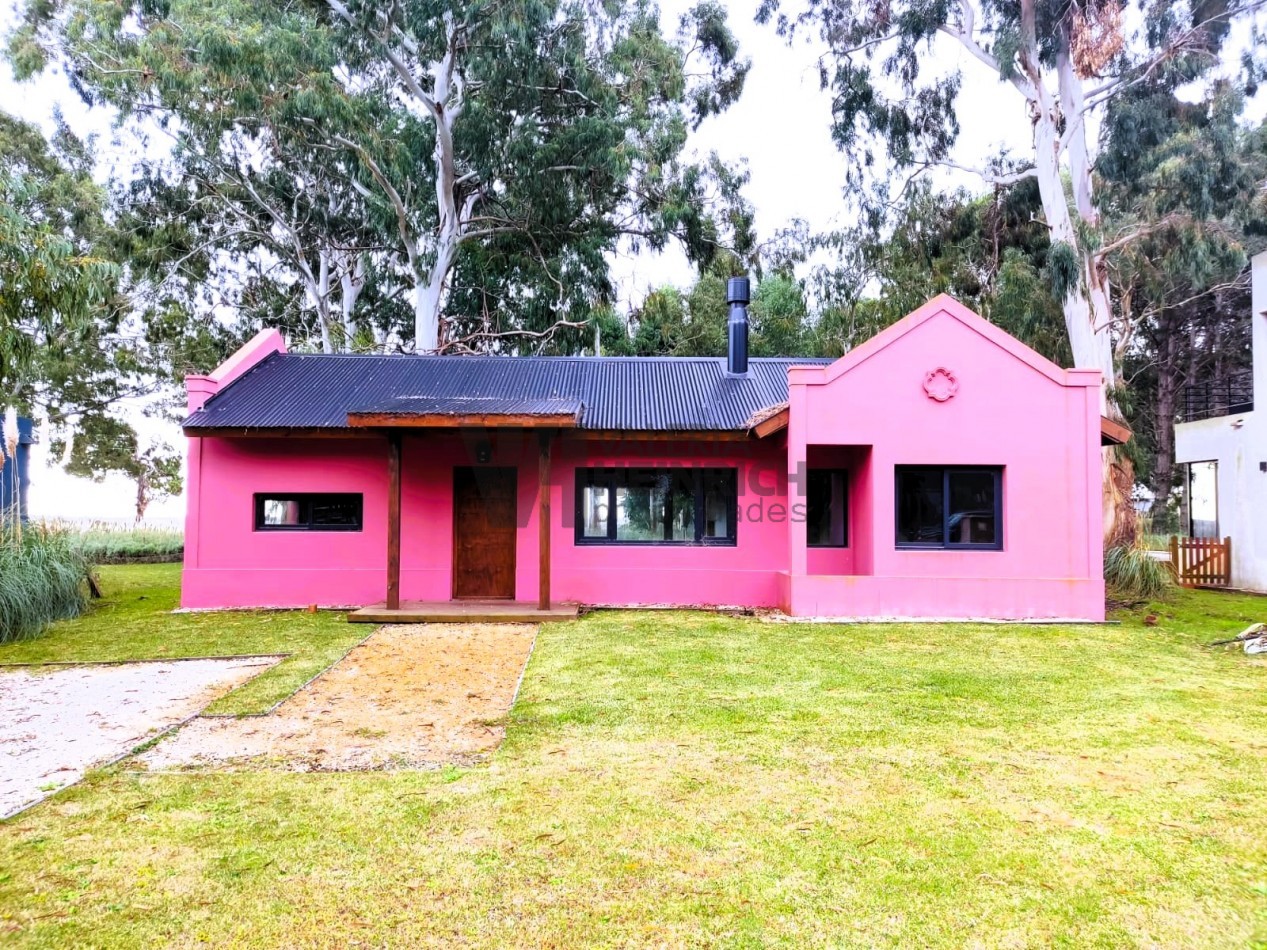 Casa en venta estilo campo costa esmeralda deportiva