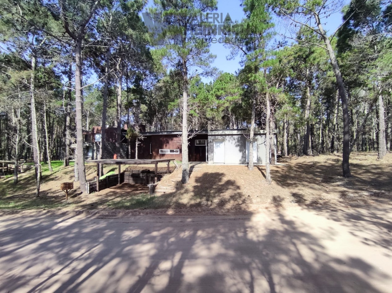 Venta casa Villarobles Pinamar 4 dorm.