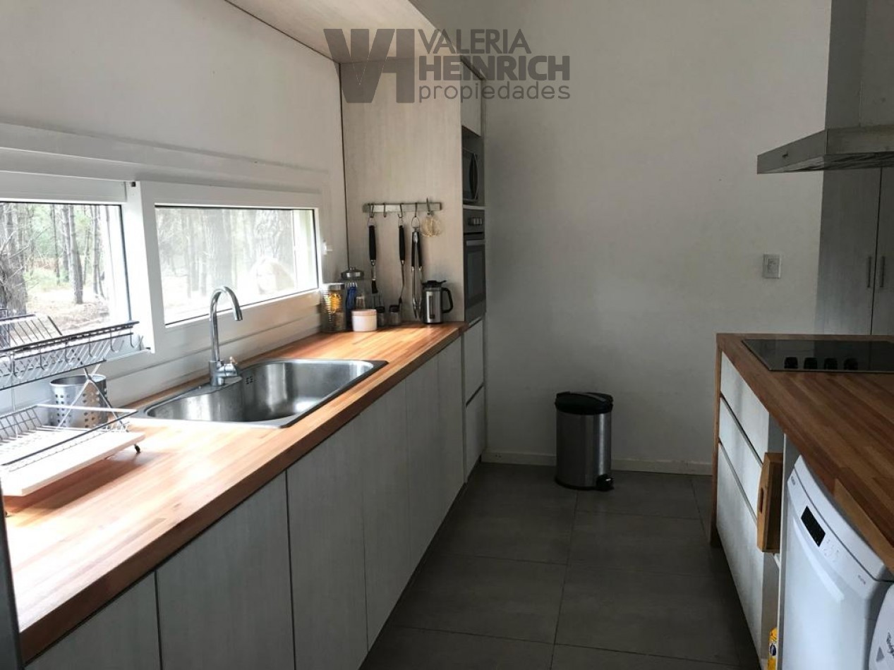 Venta casa Villarobles Pinamar 4 dorm.