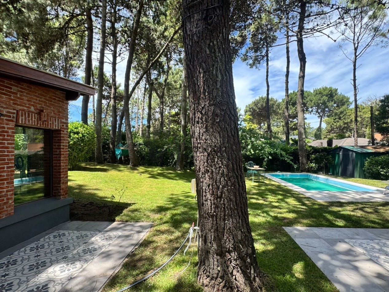CASA EN ALQUILER PINAMAR PILETA 6 PAX