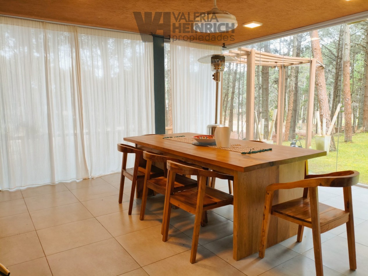 Casa alquiler en Villarobles bosque mar barrio cerrado