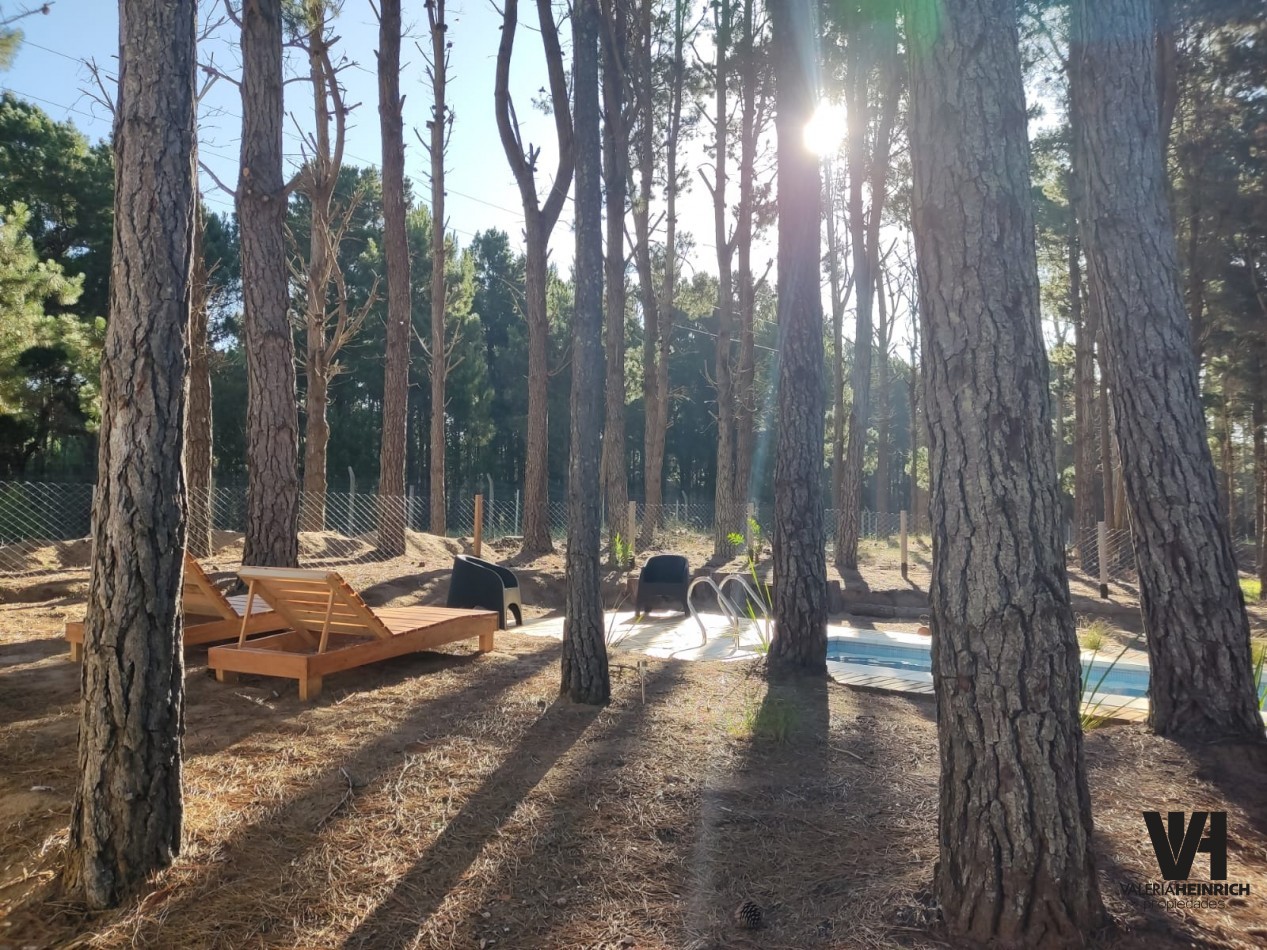 Alquiler y Venta Casa Villarobles con piscina 6 pax. 