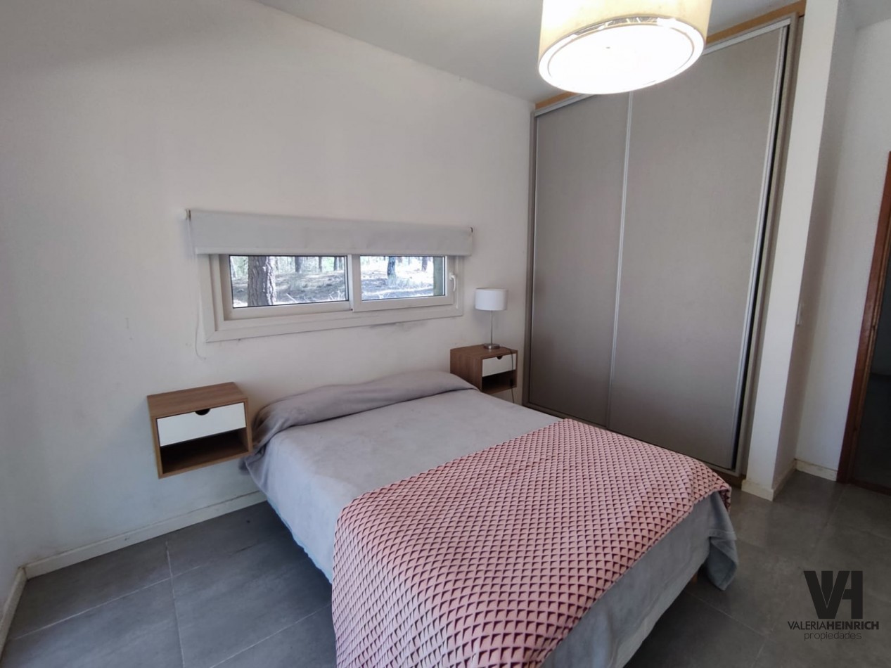 Venta casa Villarobles Pinamar  4 dorm.