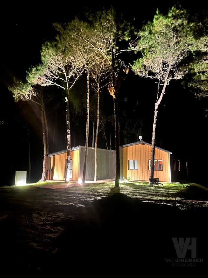 Casa Villarobles. Cerca Pinamar y Costa Esmeralda. Con salida al mar. 20 pax. ALQUILER. 6 DORM