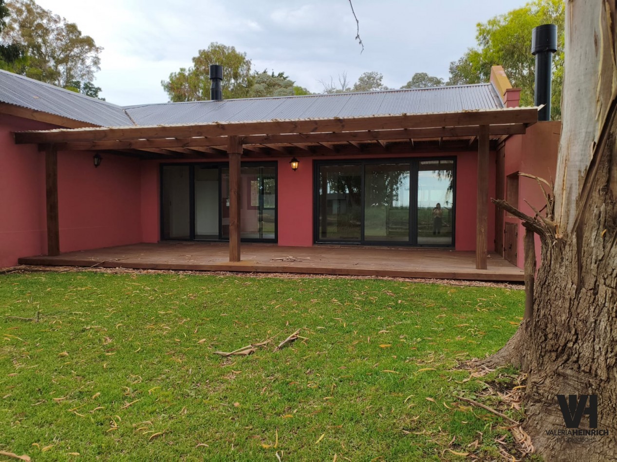 Casa en venta estilo campo costa esmeralda deportiva