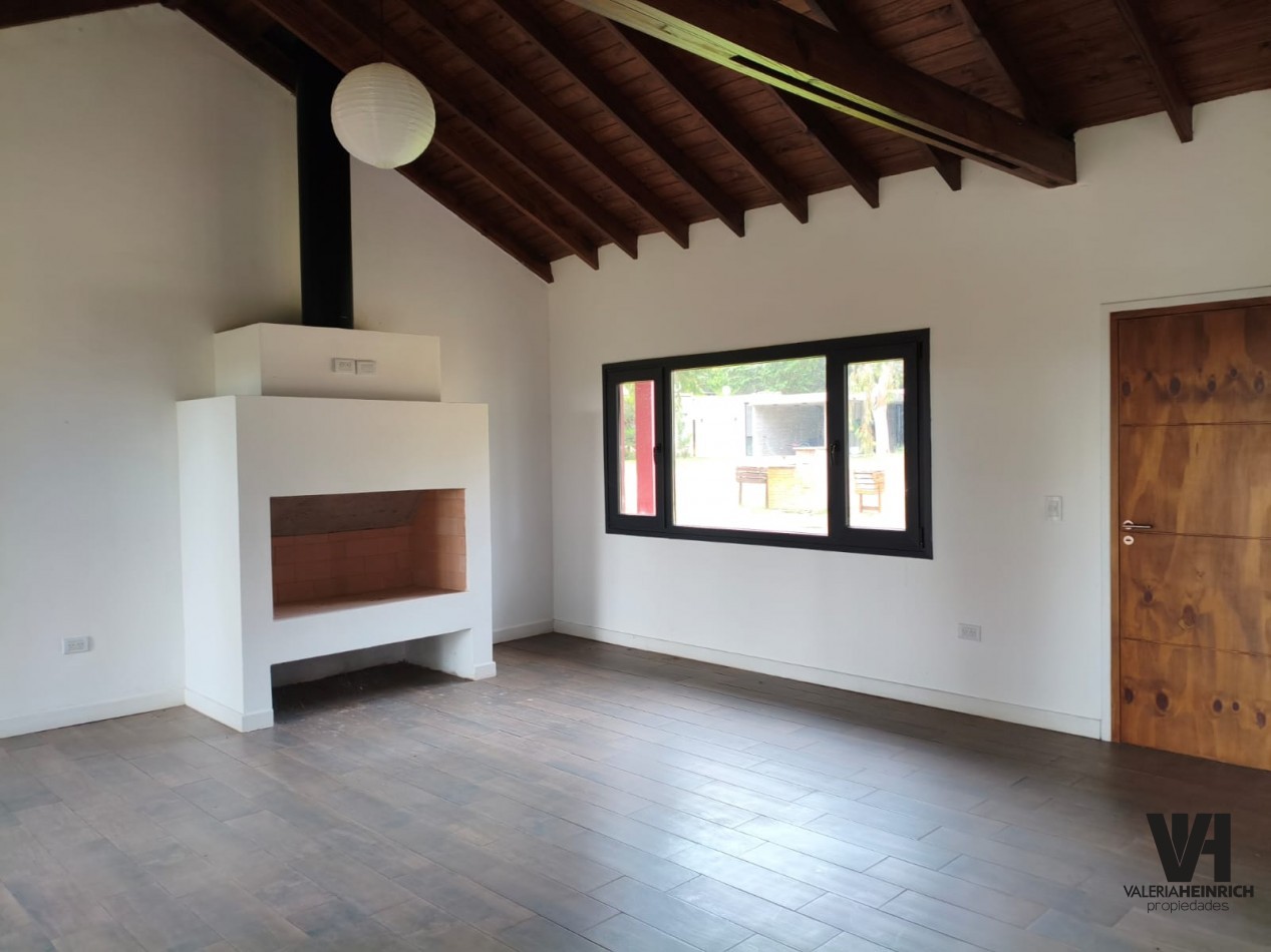 Casa en venta estilo campo costa esmeralda deportiva