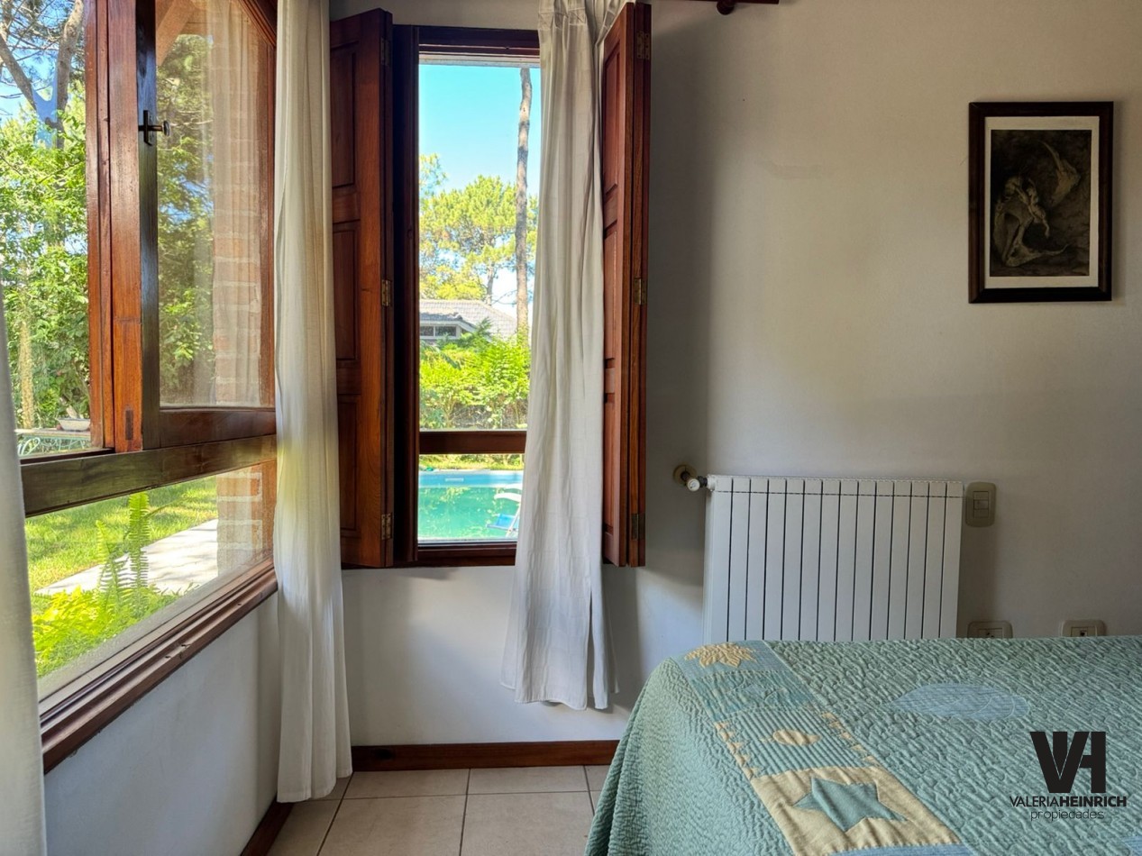 CASA EN ALQUILER PINAMAR PILETA 6 PAX