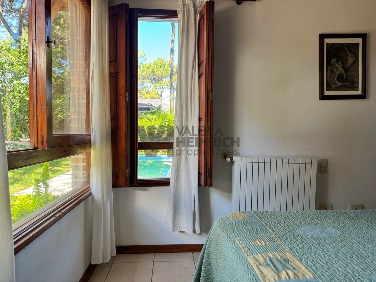 CASA EN ALQUILER PINAMAR PILETA 6 PAX