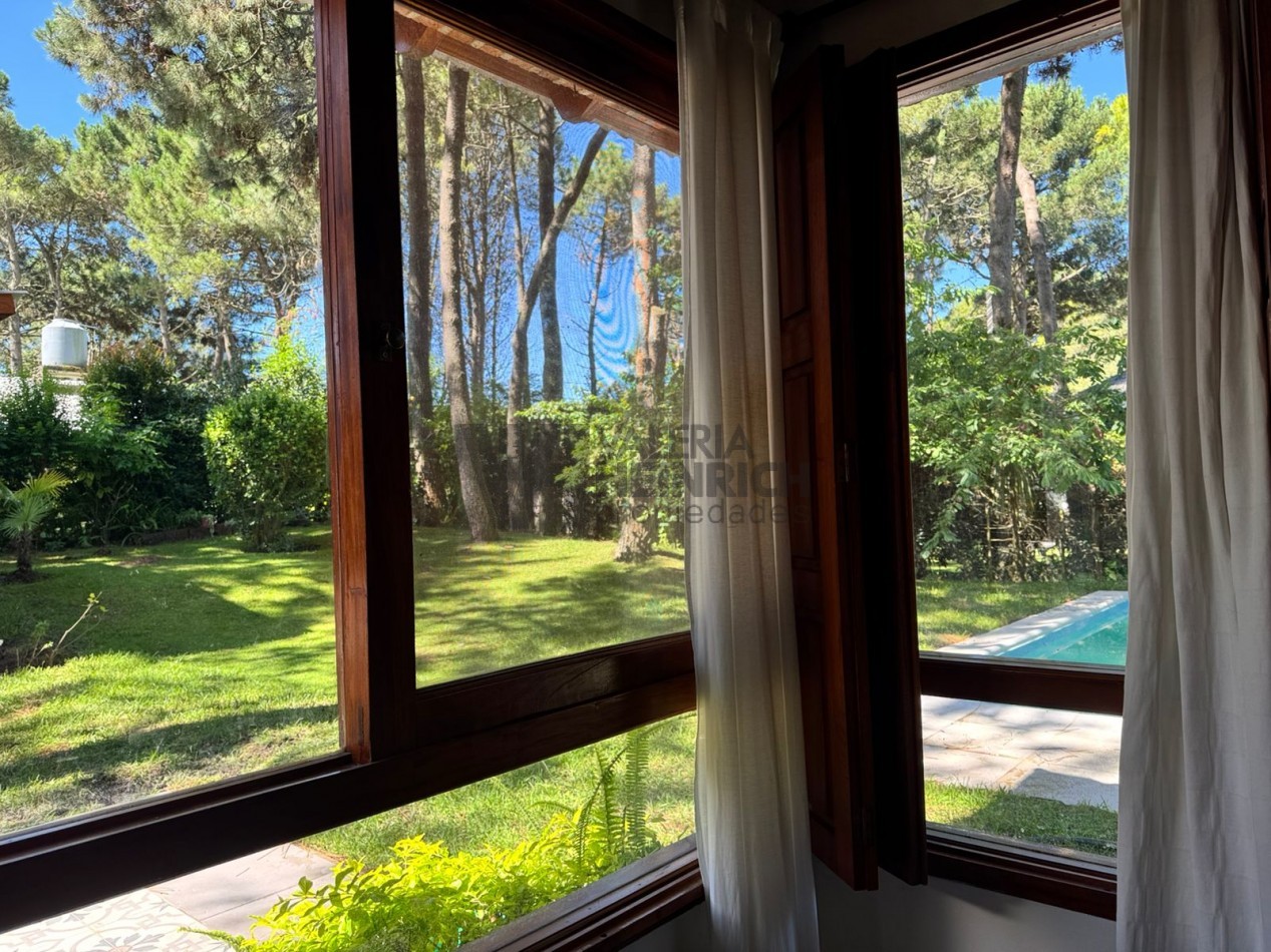 CASA EN ALQUILER PINAMAR PILETA 6 PAX