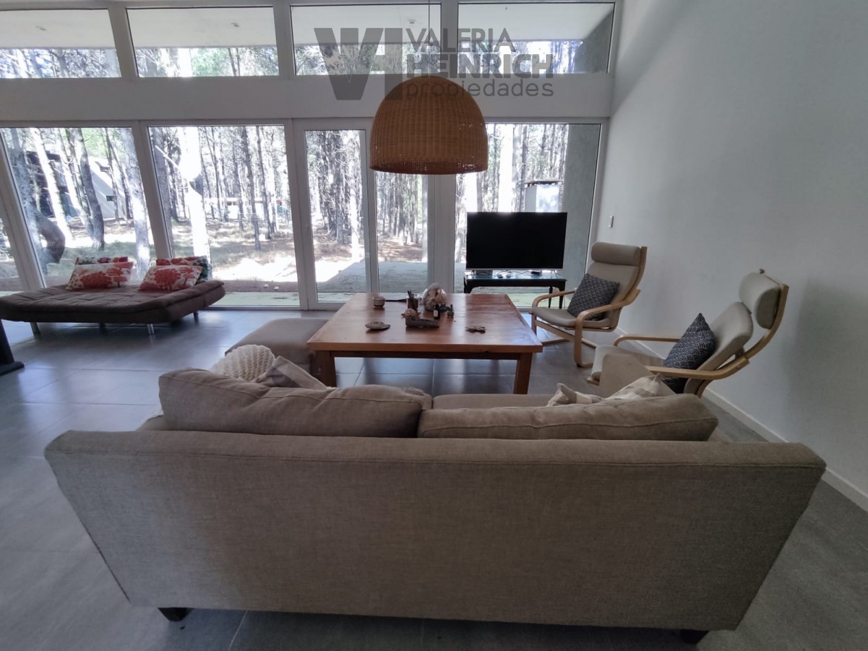 Venta casa Villarobles Pinamar 4 dorm.