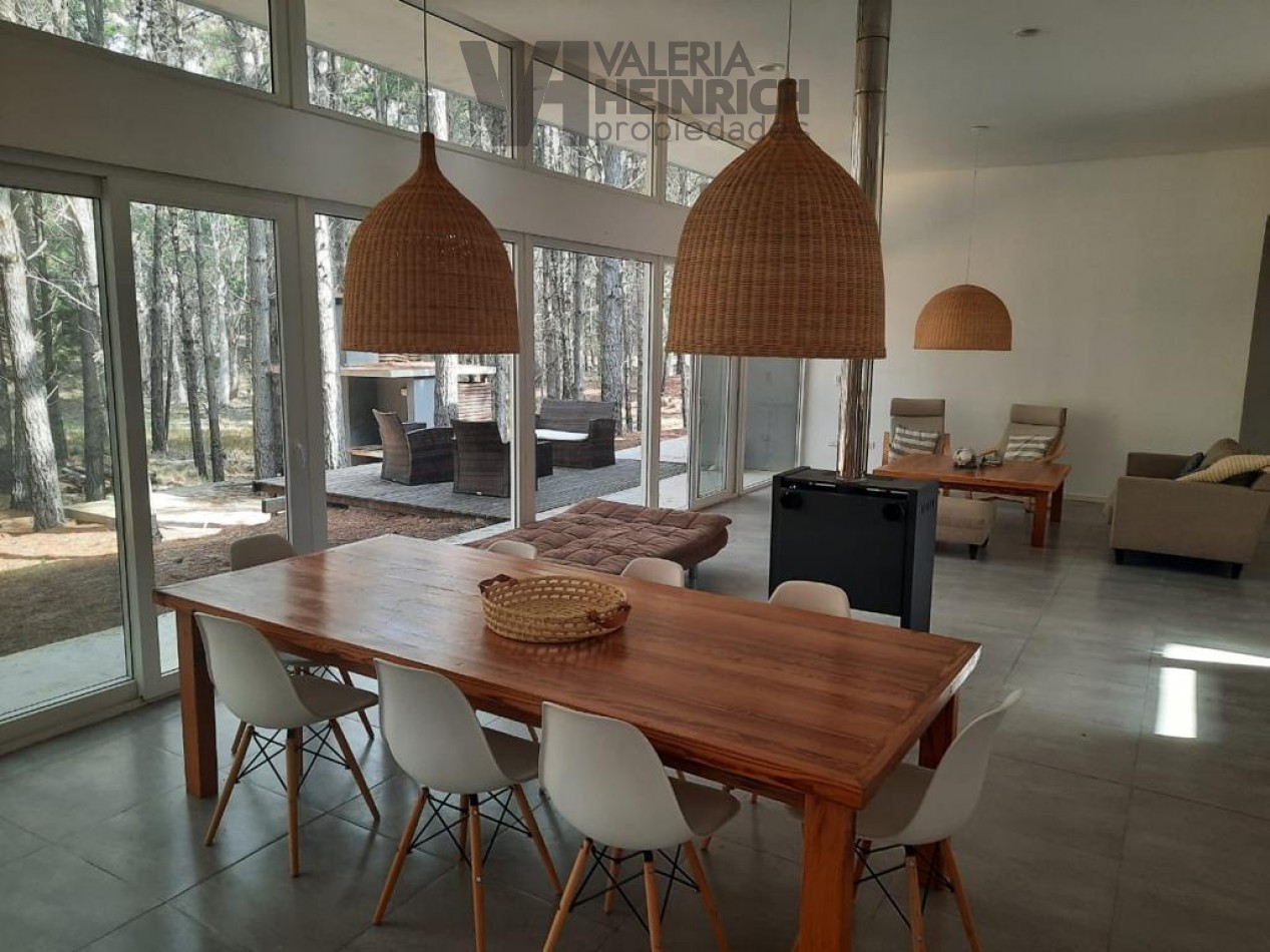 Venta casa Villarobles Pinamar 4 dorm.