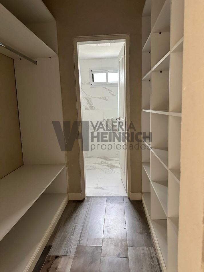 Venta casa en Costa Esmeralda Deportiva 4dorm
