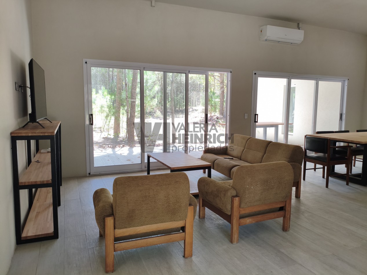 Casa en alquiler en Villa Robles cerca de Pinamar y Costa Esmeralda. barrio cerrado Villarobles