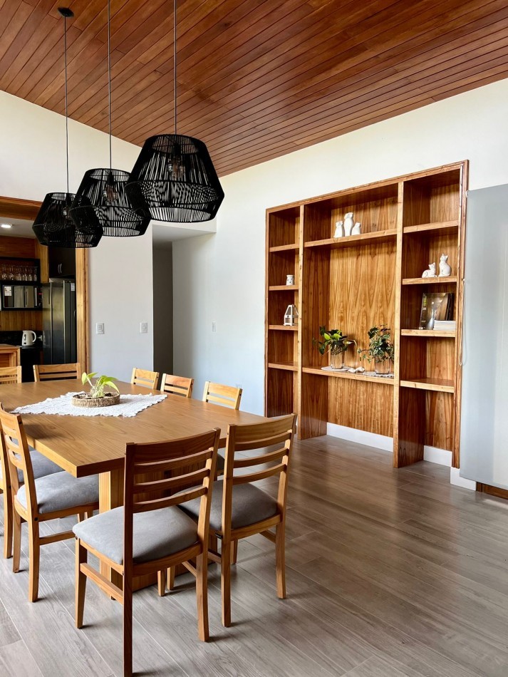 Casa en Venta Villarobles Pinamar piscina