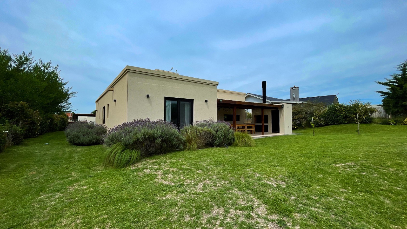 Casa en venta Costa Esmeralda, golf 1 fondo libre