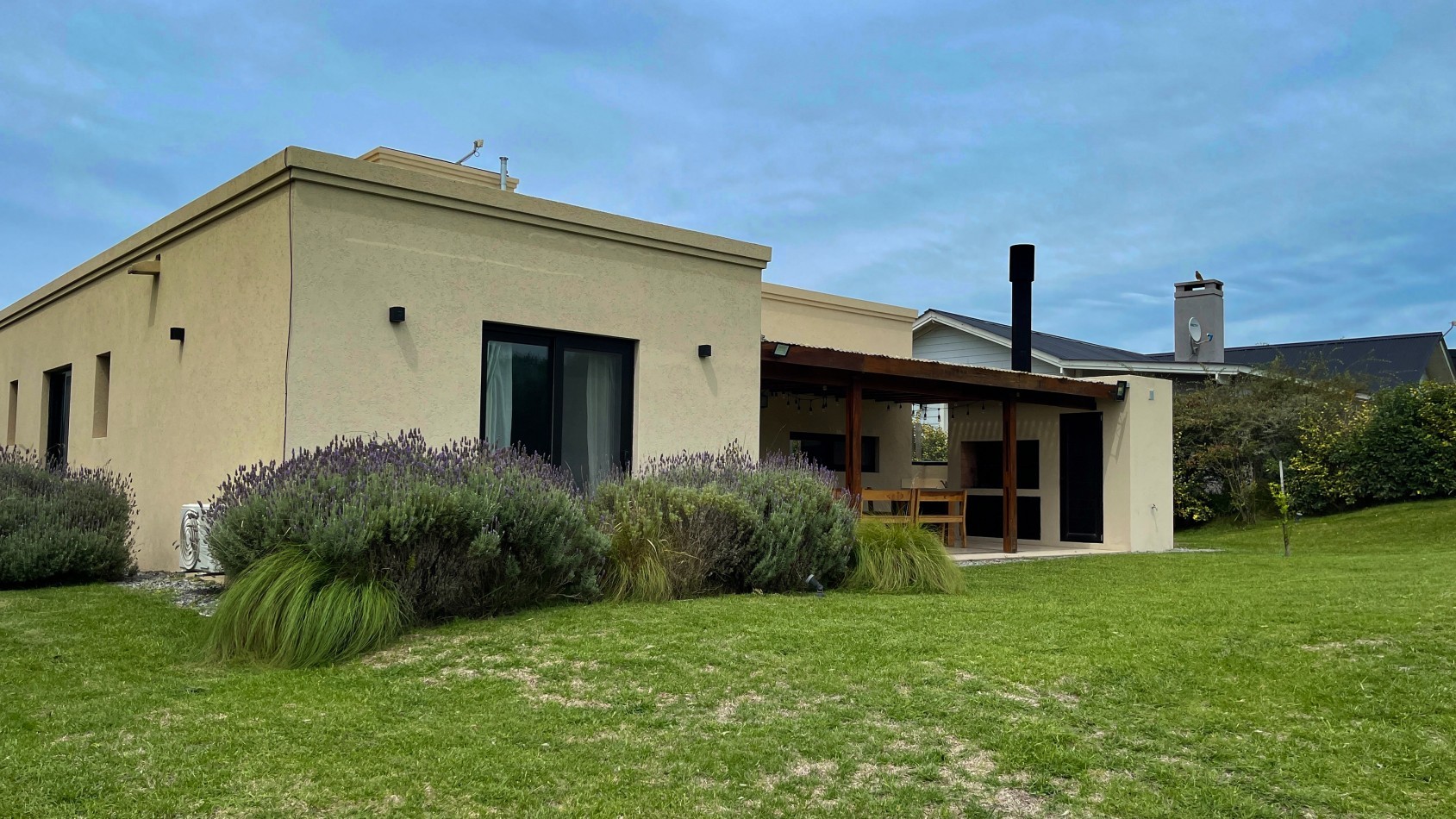 Casa en venta Costa Esmeralda, golf 1 fondo libre