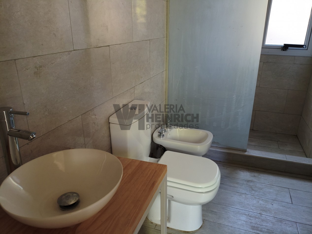 Casa en Venta en Villa Robles cerca de Pinamar y Costa Esmeralda. barrio cerrado